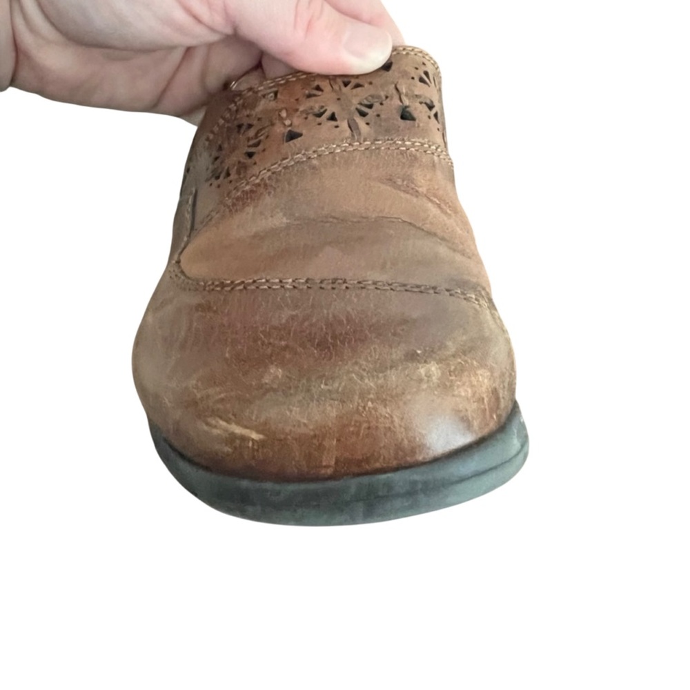 Earth Origins Janie Brown Leather Perforated Mule Clogs Size 6.5 - Picture 12 of 13